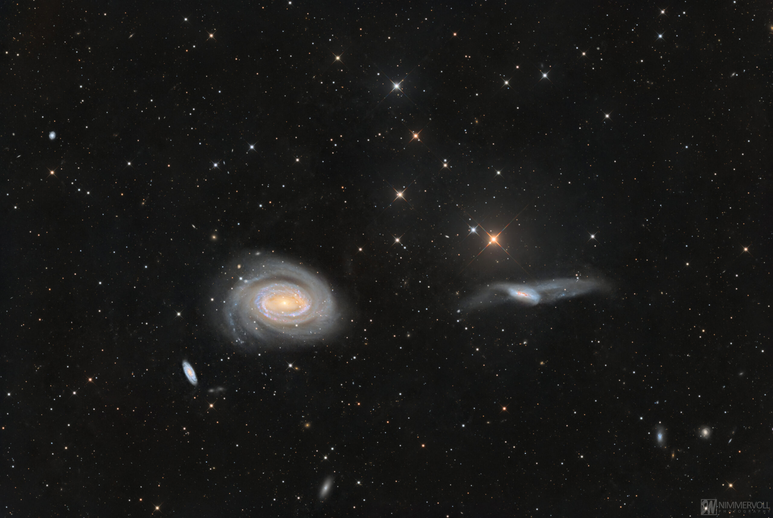 NGC 4725